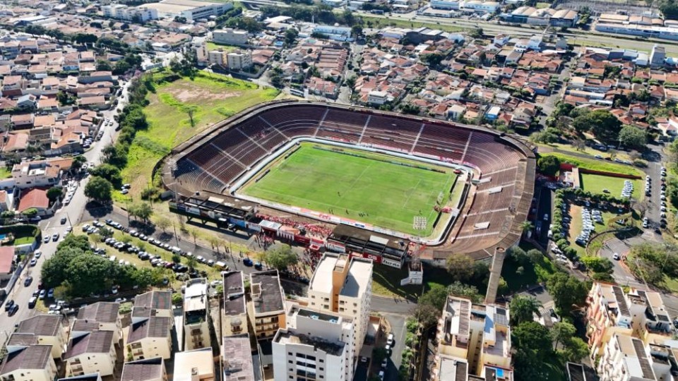 AMÉRICA FIRMA ACORDOS PARA QUITAR DÍVIDAS TRABALHISTAS