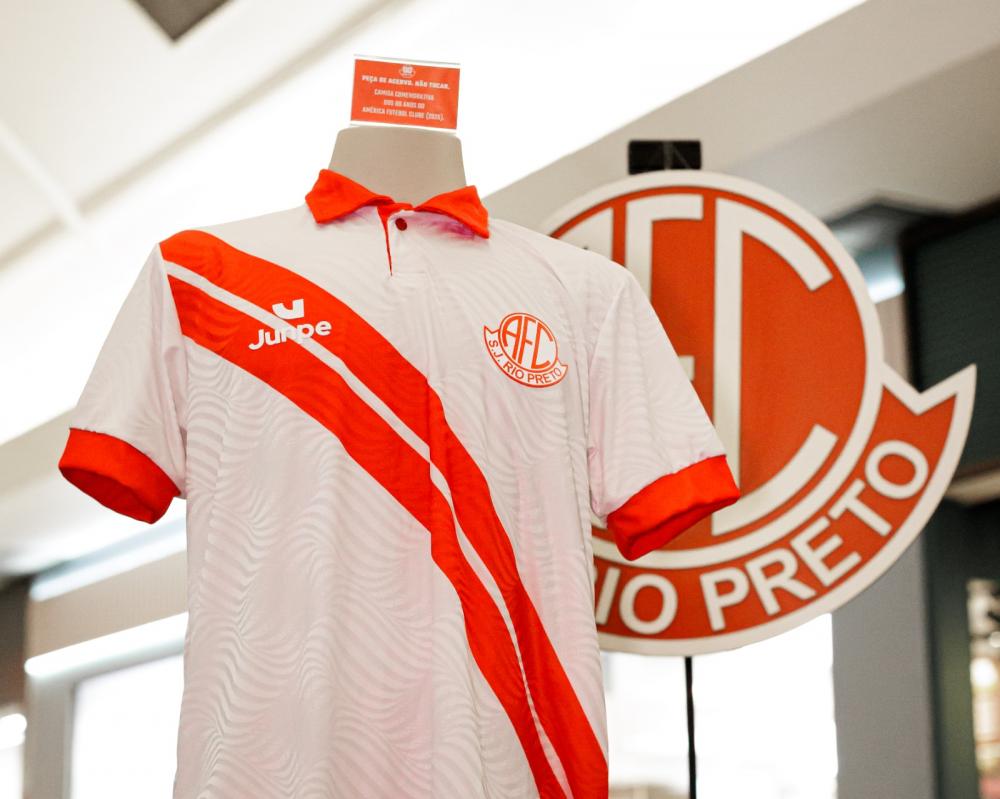 80 ANOS DO AMÉRICA É CELEBRADO COM EXPOSIÇÃO 80 ANOS DO AMÉRICA É CELEBRADO COM EXPOSIÇÃO