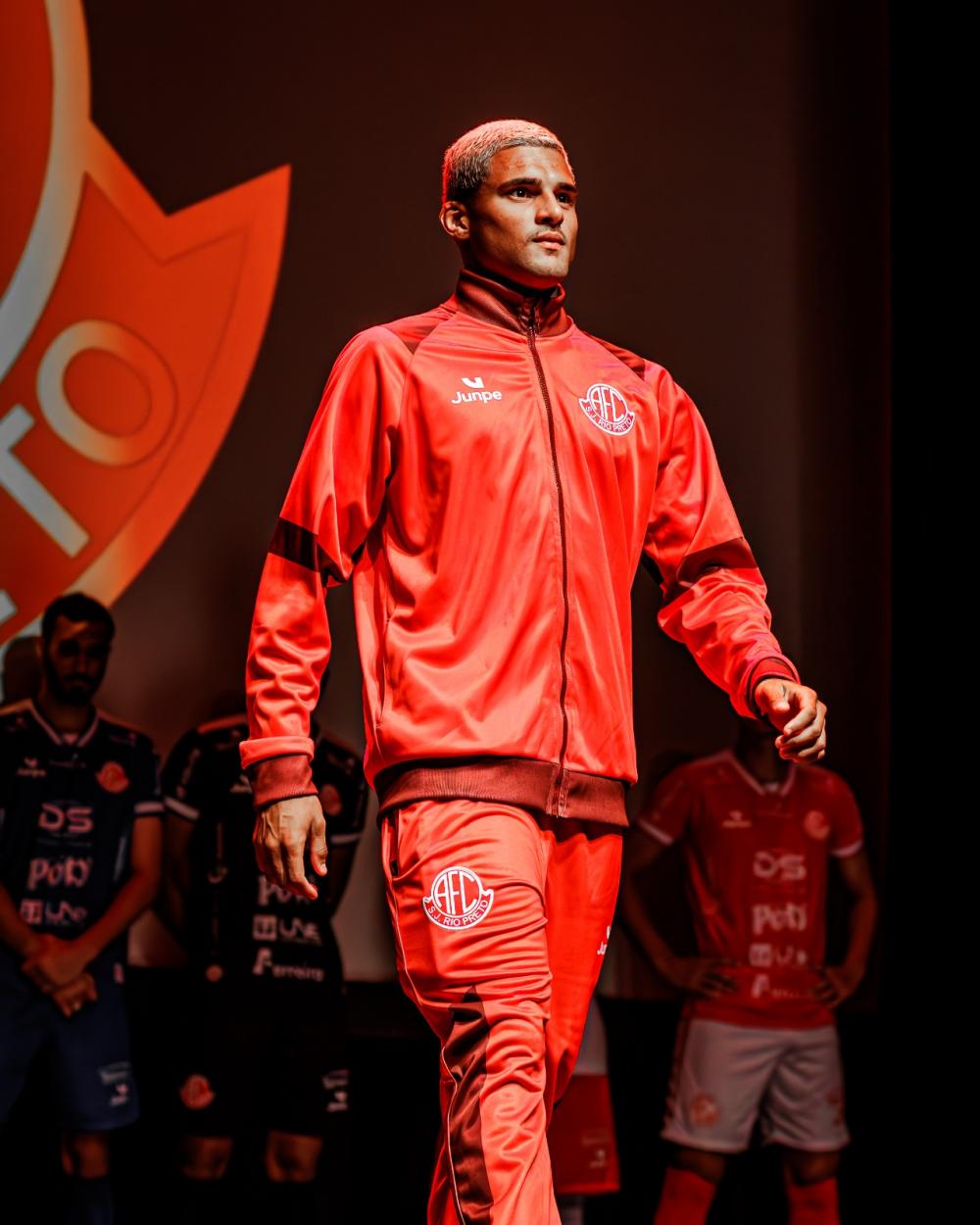 EM NOITE DE LANÇAMENTO, CLUBE APRESENTA UNIFORMES PARA 2026