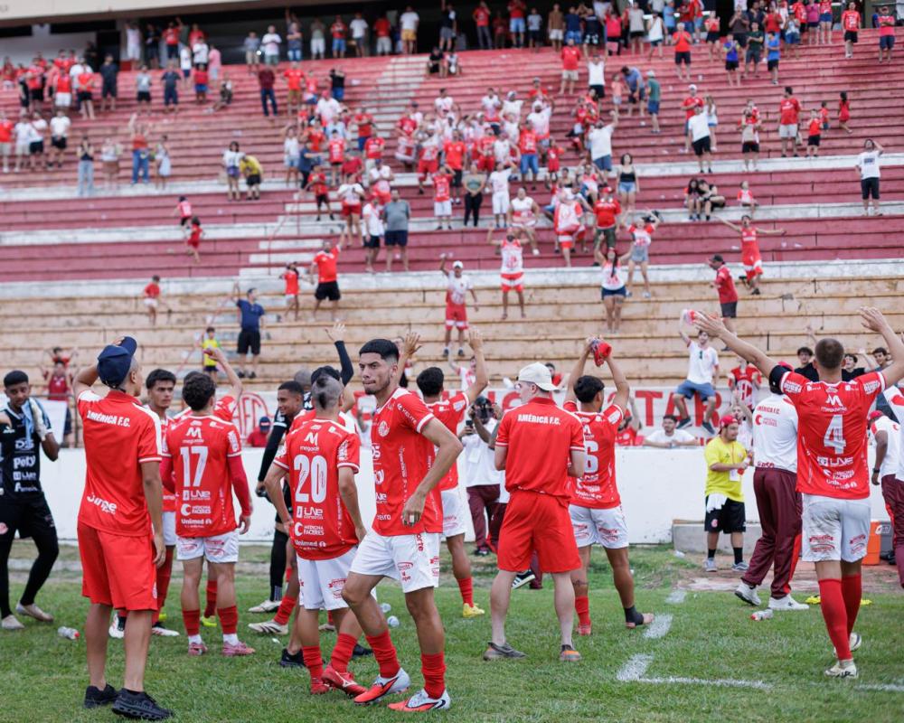 AMÉRICA VENCE O ASSISENSE NA ESTREIA DA BEZINHA 2026