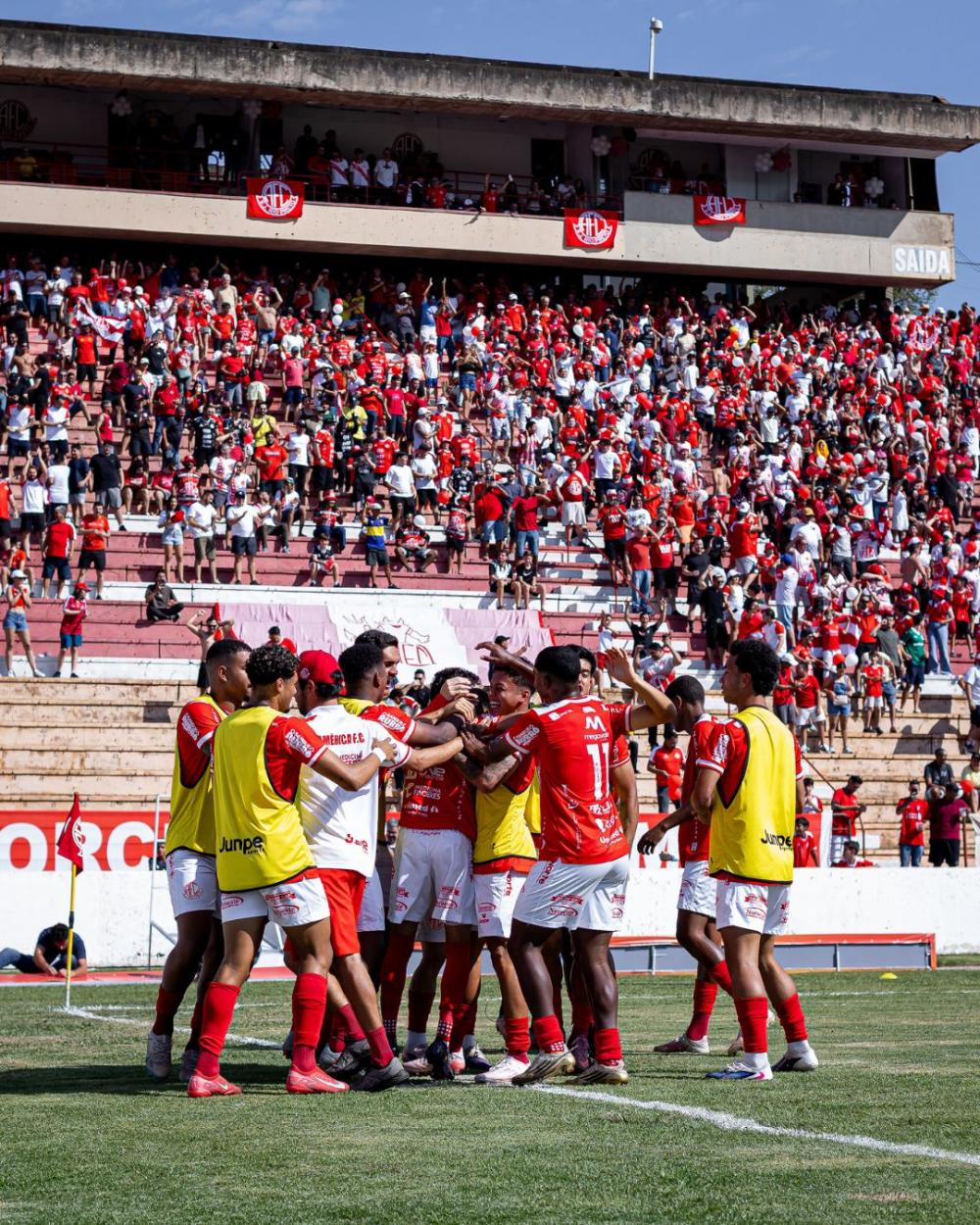 AMÉRICA CHEGA À DECISÃO DA BEZINHA COM VANTAGEM E CAMPANHA DE 14 JOGOS SEM PERDER AMÉRICA CHEGA À DECISÃO DA BEZINHA COM VANTAGEM E CAMPANHA DE 14 JOGOS SEM PERDER